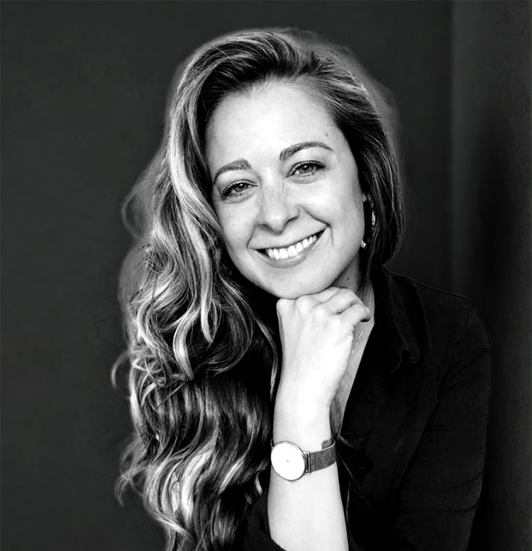 Birgit, Friseurmeisterin und Top-Stylistin bei pro kopf style FRISEUR LOUNGE Johannisthal, Berlin